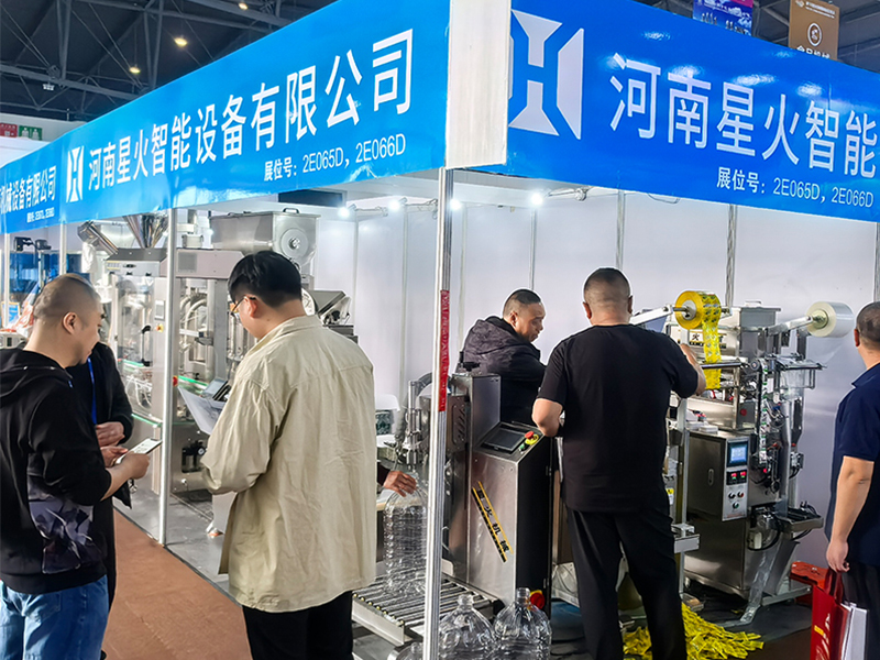 星火全自動多頭液體灌裝機(jī)在全國糖